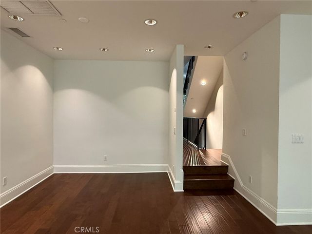 2323 S Beverly Glen 8, Los Angeles, CA 90064