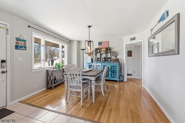 42 W Lake Shore Dr, Rockaway Twp., NJ 07866