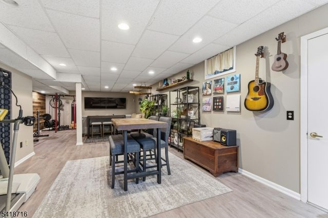 42 W Lake Shore Dr, Rockaway Twp., NJ 07866