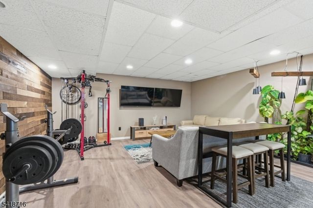 42 W Lake Shore Dr, Rockaway Twp., NJ 07866