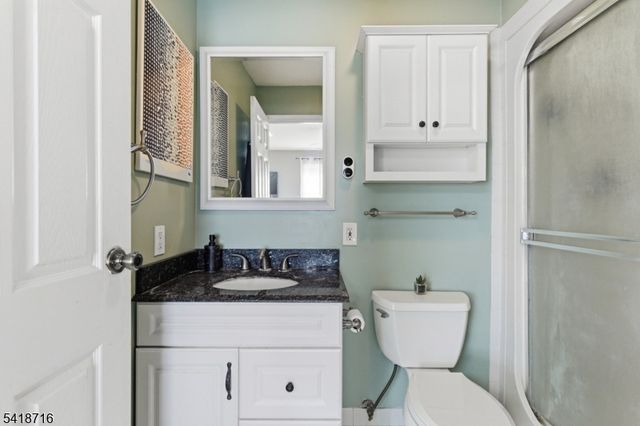 42 W Lake Shore Dr, Rockaway Twp., NJ 07866