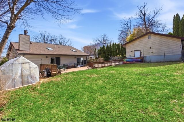 42 W Lake Shore Dr, Rockaway Twp., NJ 07866