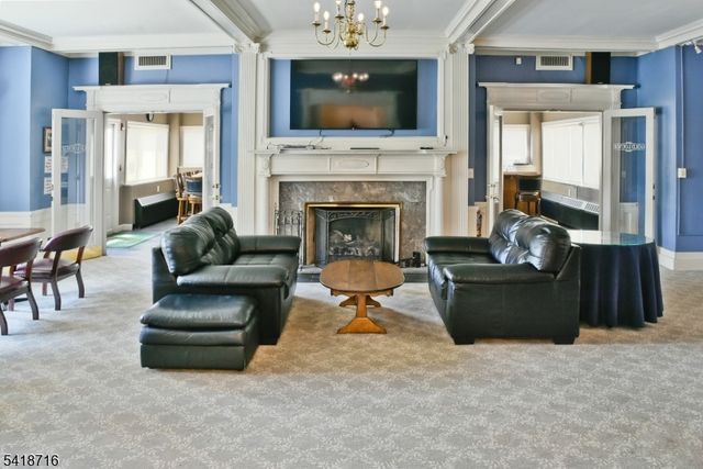 42 W Lake Shore Dr, Rockaway Twp., NJ 07866