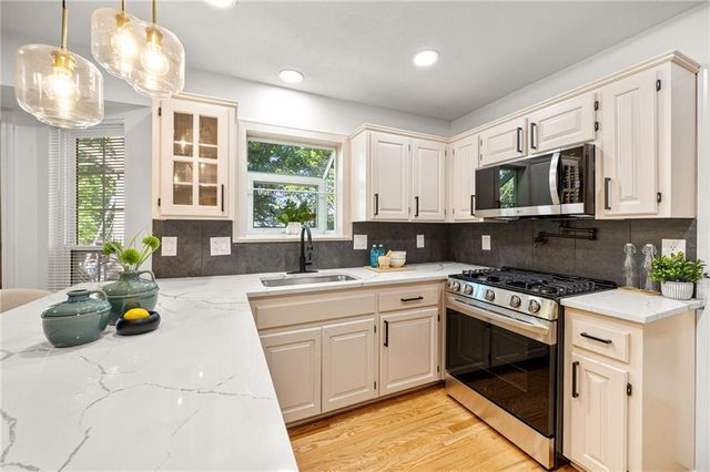 14776 S Alden Street, Olathe, KS 66062