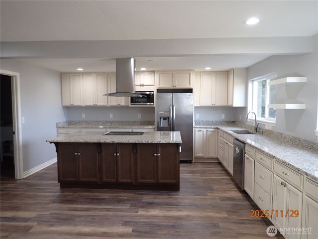 156 Sea Breeze Loop SE, Ocean Shores, WA 98569