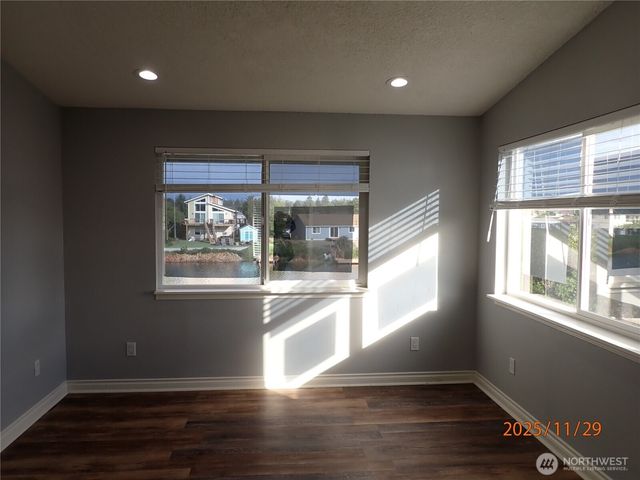 156 Sea Breeze Loop SE, Ocean Shores, WA 98569