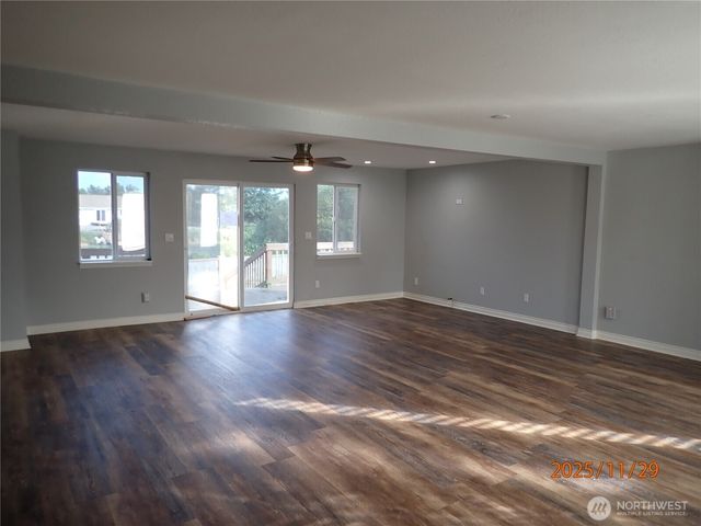 156 Sea Breeze Loop SE, Ocean Shores, WA 98569