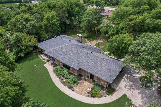 710 Bow Creek Court, Duncanville, TX 75116