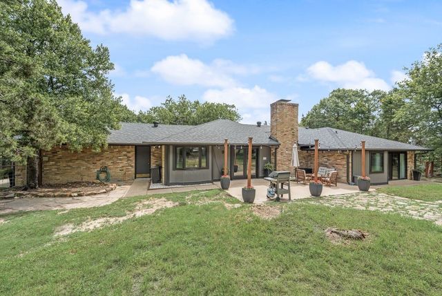 710 Bow Creek Court, Duncanville, TX 75116