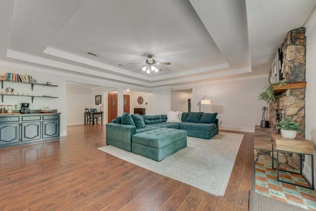 710 Bow Creek Court, Duncanville, TX 75116