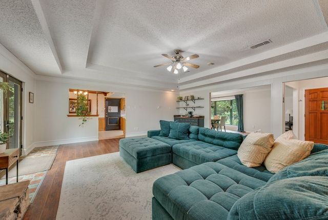 710 Bow Creek Court, Duncanville, TX 75116