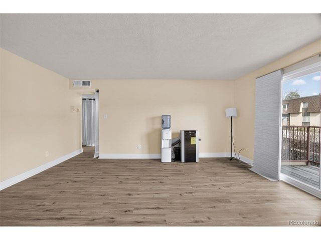 7755 E Quincy Ave 203A2, Denver, CO 80237