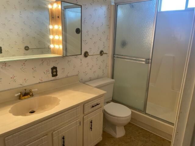 1551 NE 13th Terrace 15, Jensen Beach, FL 34957