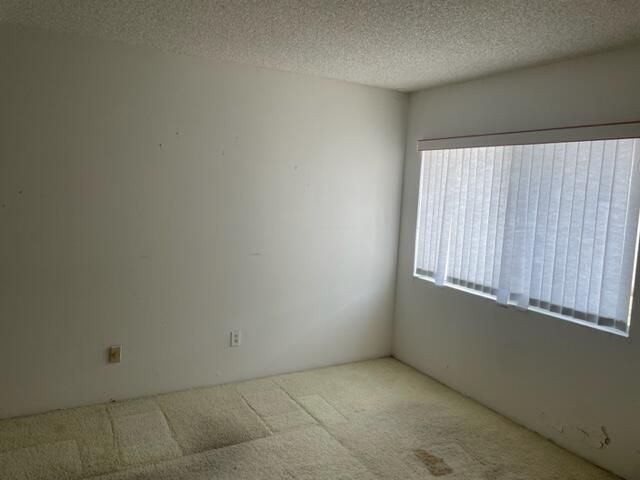 1551 NE 13th Terrace 15, Jensen Beach, FL 34957