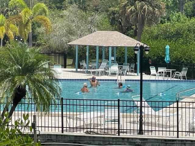 1551 NE 13th Terrace 15, Jensen Beach, FL 34957