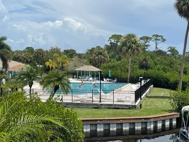 1551 NE 13th Terrace 15, Jensen Beach, FL 34957