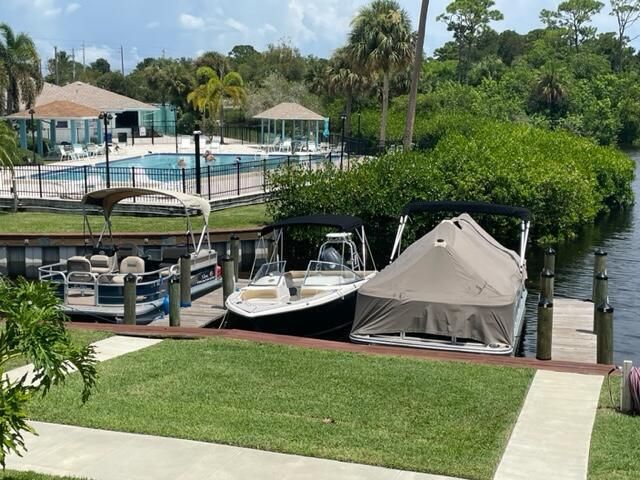 1551 NE 13th Terrace 15, Jensen Beach, FL 34957