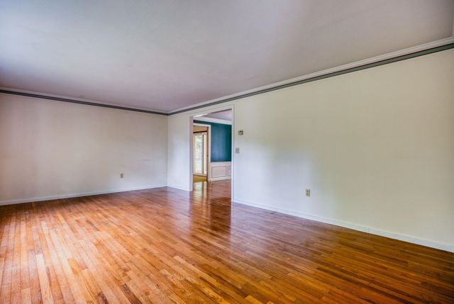 11 Brek Drive, Merrimack, NH 03054
