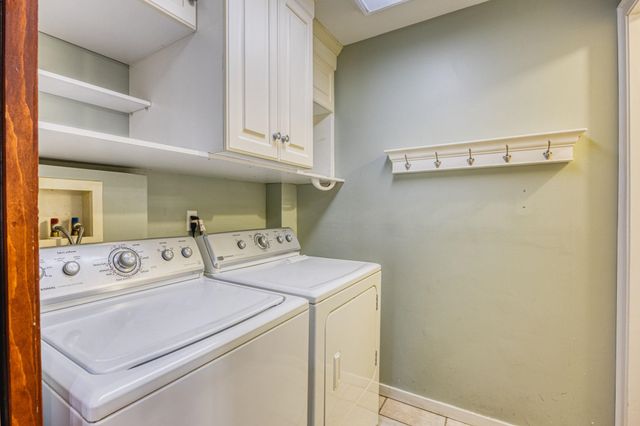 11 Brek Drive, Merrimack, NH 03054