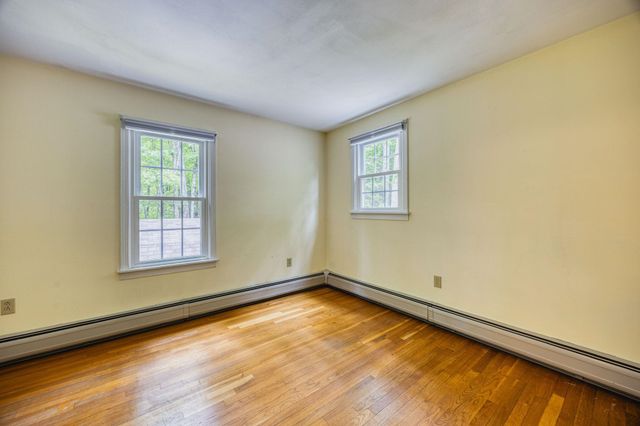 11 Brek Drive, Merrimack, NH 03054