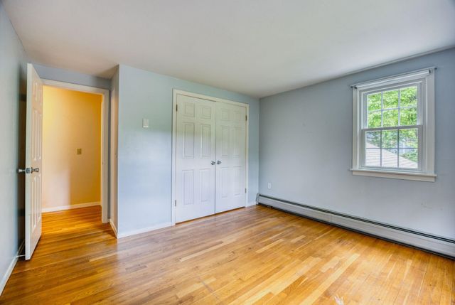 11 Brek Drive, Merrimack, NH 03054