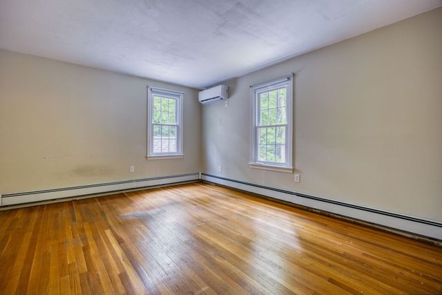 11 Brek Drive, Merrimack, NH 03054