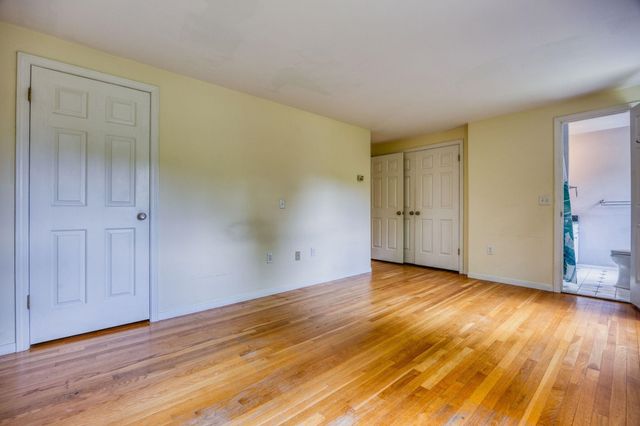 11 Brek Drive, Merrimack, NH 03054