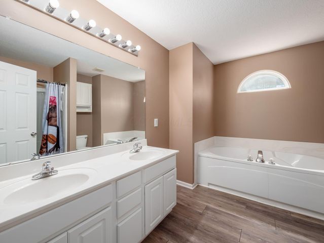9736 Kilbourne Road, Sunbury, OH 43074
