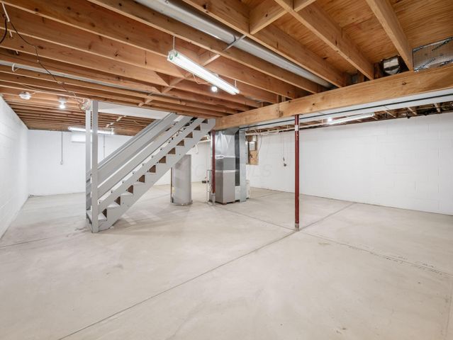 9736 Kilbourne Road, Sunbury, OH 43074