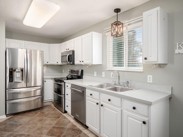 9736 Kilbourne Road, Sunbury, OH 43074