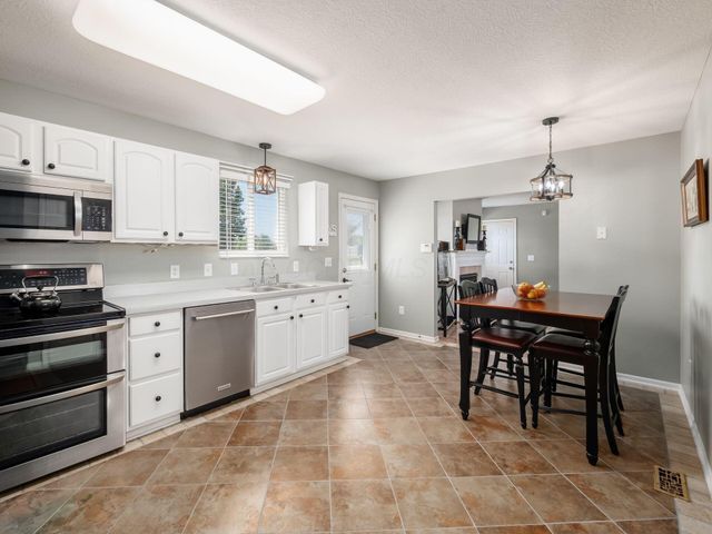 9736 Kilbourne Road, Sunbury, OH 43074