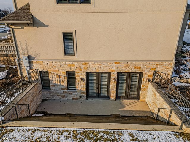 1023 Westview Point Drive, Columbus, IN 47201