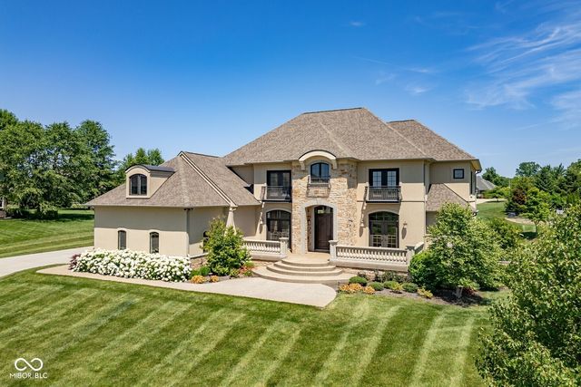 1023 Westview Point Drive, Columbus, IN 47201