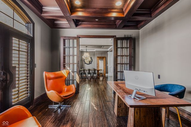 1023 Westview Point Drive, Columbus, IN 47201