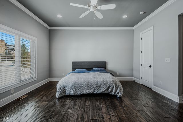 1023 Westview Point Drive, Columbus, IN 47201