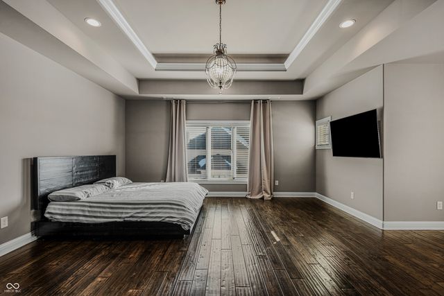 1023 Westview Point Drive, Columbus, IN 47201