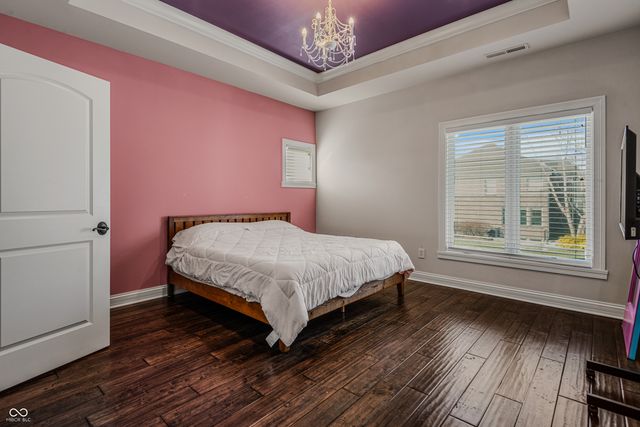 1023 Westview Point Drive, Columbus, IN 47201