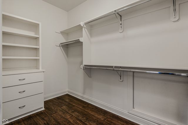 1023 Westview Point Drive, Columbus, IN 47201