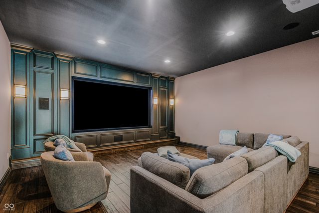 1023 Westview Point Drive, Columbus, IN 47201