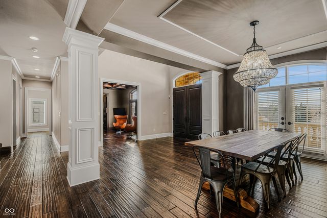 1023 Westview Point Drive, Columbus, IN 47201