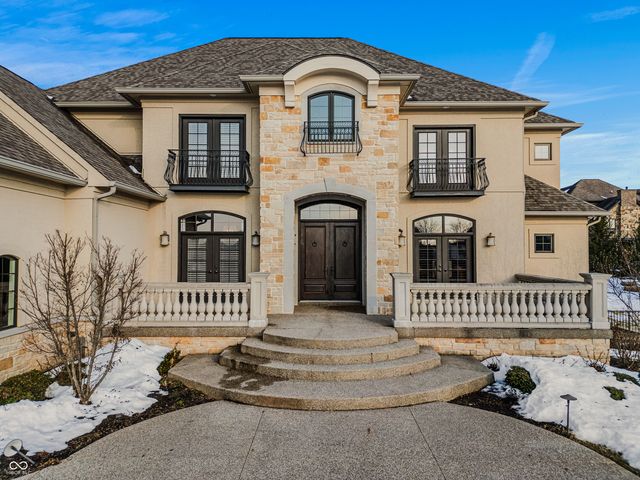 1023 Westview Point Drive, Columbus, IN 47201