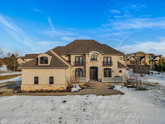 1023 Westview Point Drive, Columbus, IN 47201