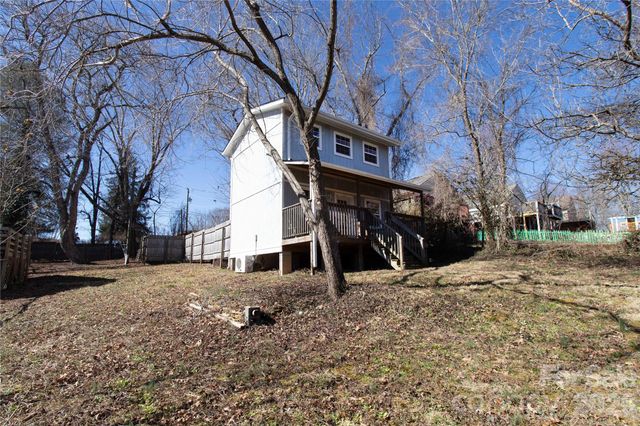 105 Adams Hill Road, Asheville, NC 28806