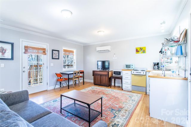 105 Adams Hill Road, Asheville, NC 28806