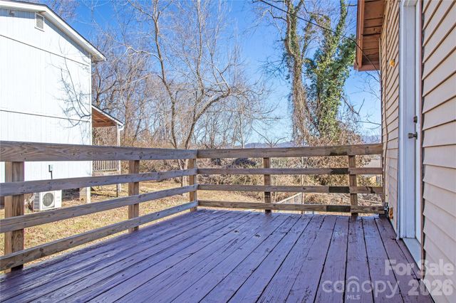 105 Adams Hill Road, Asheville, NC 28806