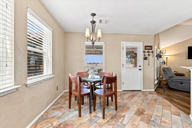 11555 Plainview Road, Krum, TX 76249