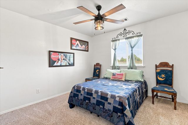 11555 Plainview Road, Krum, TX 76249