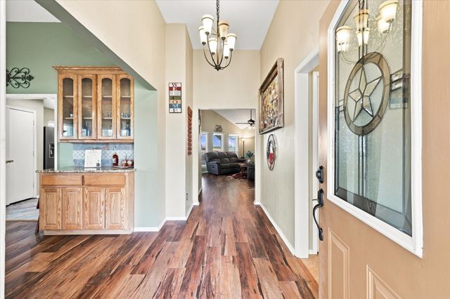 11555 Plainview Road, Krum, TX 76249