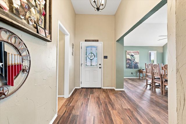 11555 Plainview Road, Krum, TX 76249