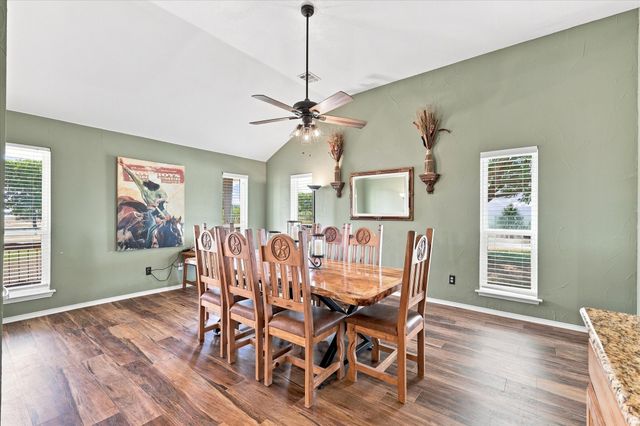 11555 Plainview Road, Krum, TX 76249